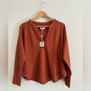 Cupio Terracotta V-Neck Knit Top